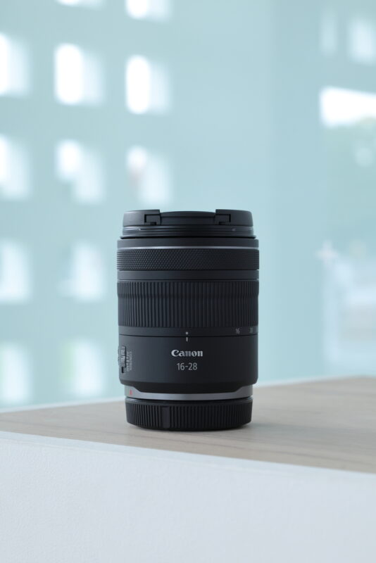 Canon RF 16 28 mm F2.8 IS STM