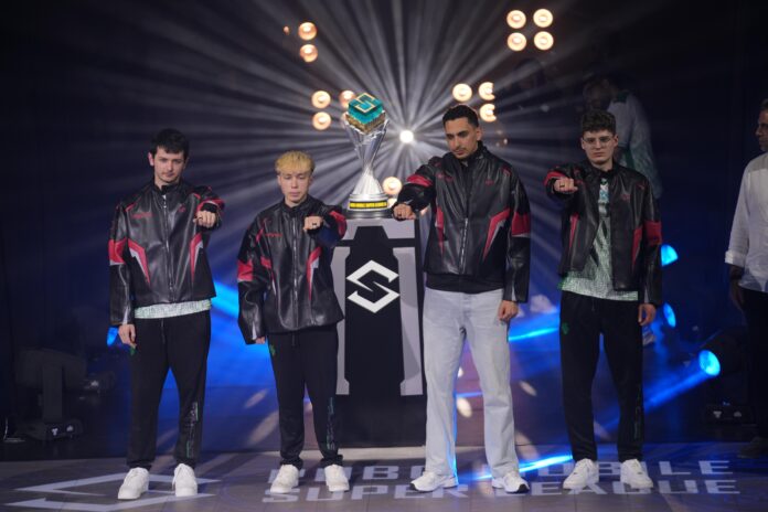 PUBG-Mobile-turnuvasi-milyonlari-bir-araya-getirdi PUBG Mobile turnuvası İstanbul'da yapıldı