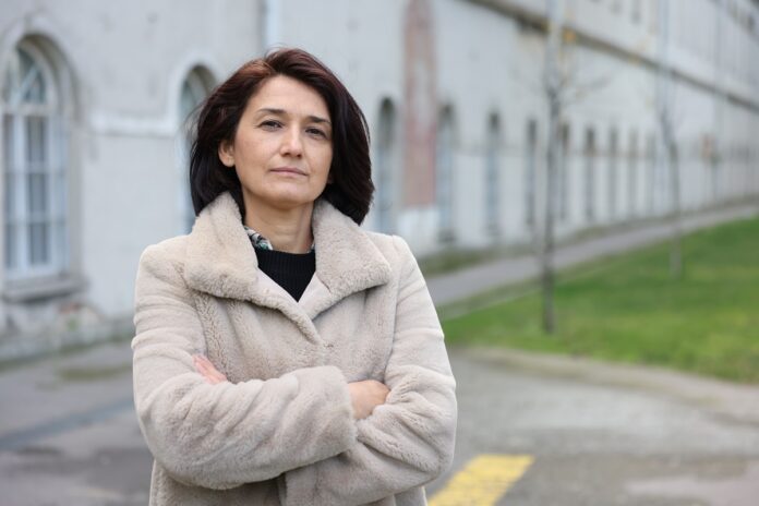 Yıldız Teknik Üniversitesi (YTÜ) Fen-Edebiyat Fakültesi Öğretim Üyesi Prof. Dr. Huriye Akdaş