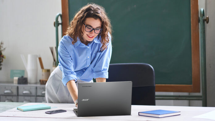 acer-chromebook-serisine-7-yeni-uye-4 Acer Chromebook