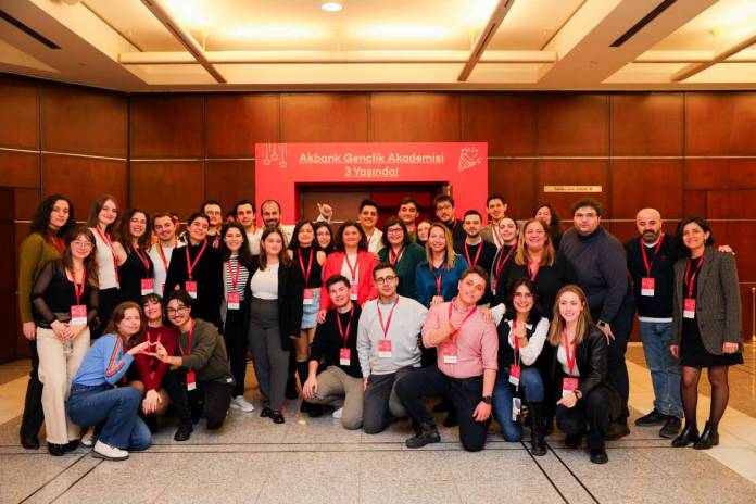 akbank gençlik akademisi akbank gençlik akademisi