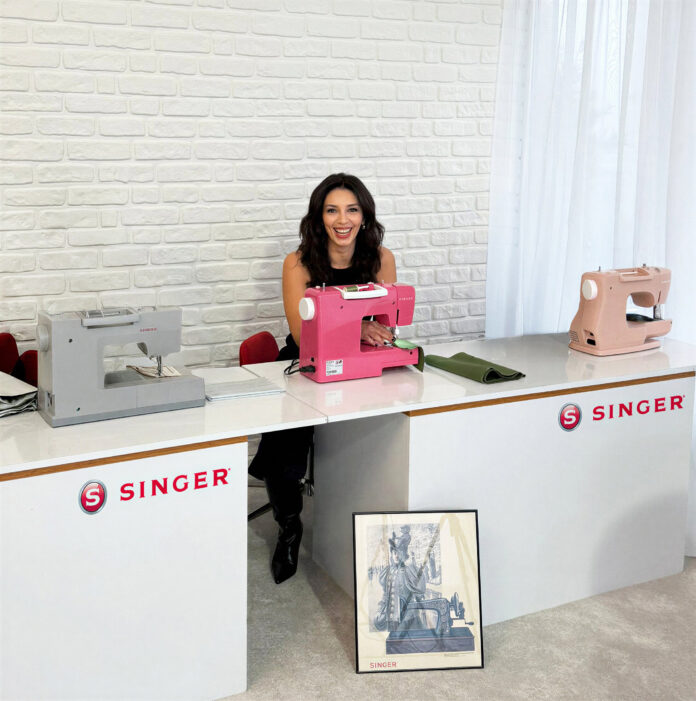 bir-singer-gunu Bir Singer Günü