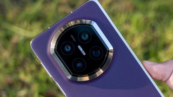 huawei-mate-x7-pura-70-serisi-guvenlik-yamasi-aliyor-2 Huawei Mate X7 ve Pura 70 güvenlik yaması EMUI Mart 2026