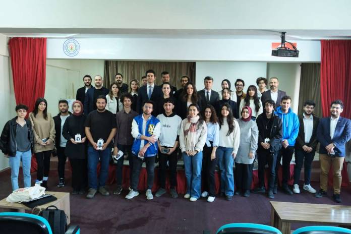 huawei türkiye ve habitat derneği iş birliği ile afet teknolojileri yönetimi fikir maratonu