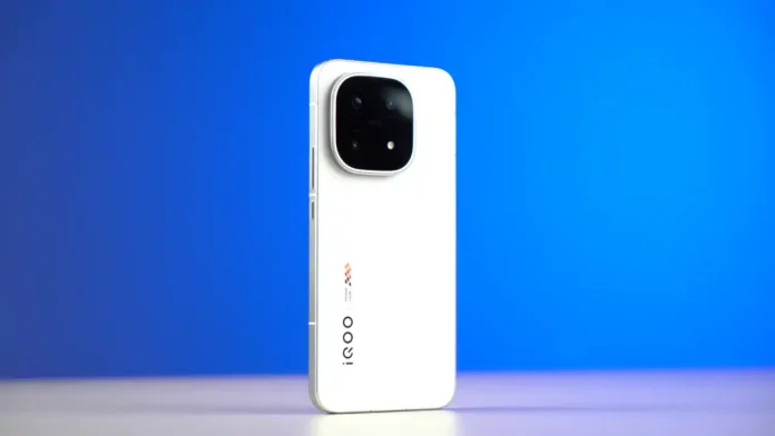 iQOO-16-Ultra-iptal-olabilir iQOO 16 Ultra için üzücü haber geldi